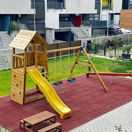 Laura Oasis, Swimming Pool, Free Parking Apartamento